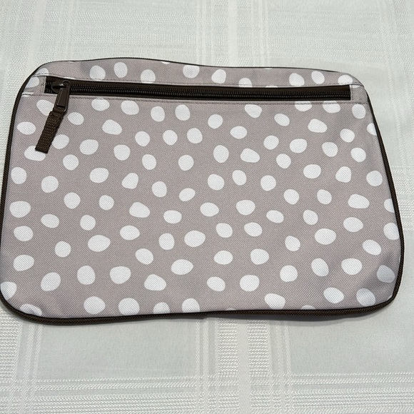 thirty-one Pocket-A-Tote in Lotsa Dots - Picture 3 of 5